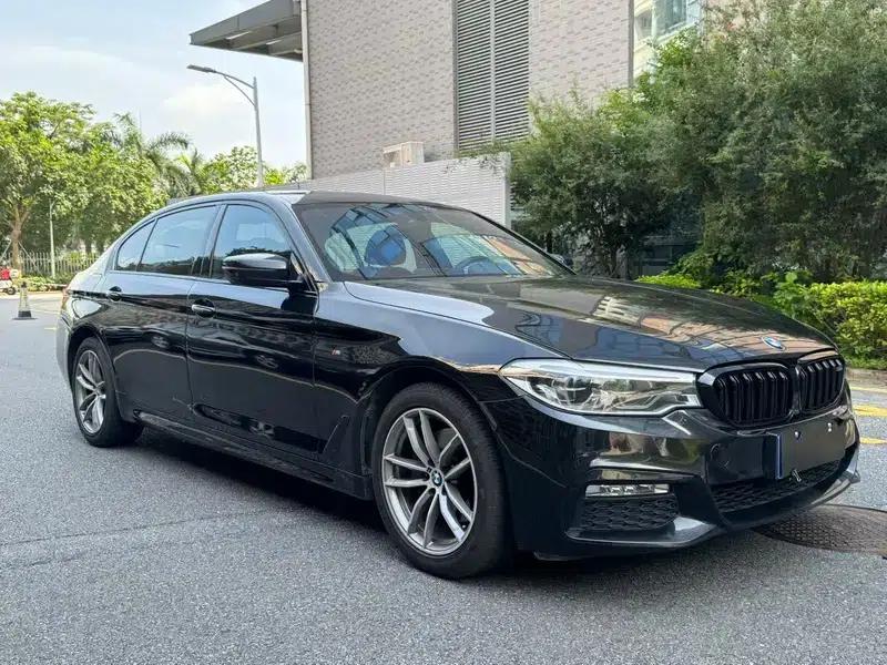 2018 BMW 5 Series 525Li M Sport Package — миниатюра 3