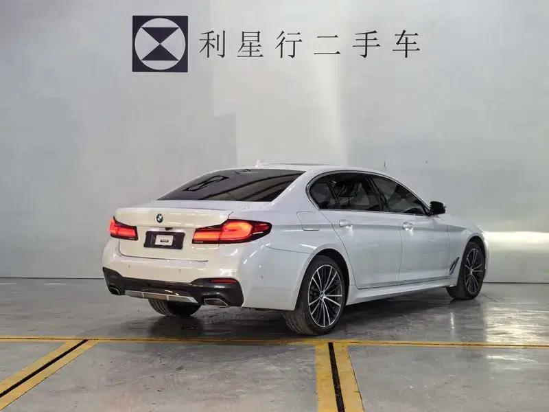 2022 BMW 5 Series Facelift 530Li Leading Edition M Sport Package — миниатюра 4