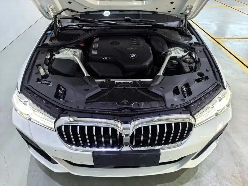 2022 BMW 5 Series Facelift 530Li Leading Edition M Sport Package — миниатюра 5