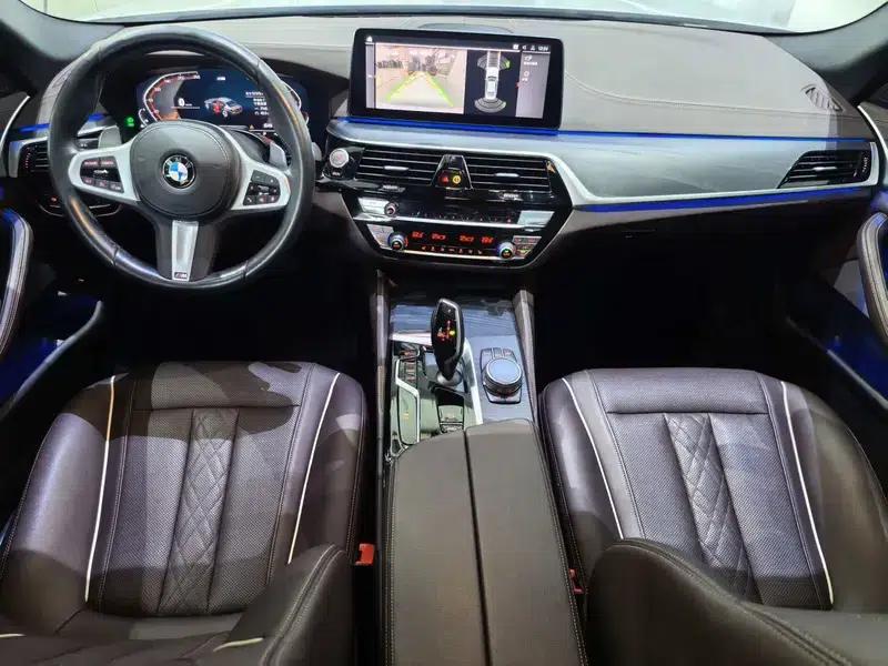 2022 BMW 5 Series Facelift 530Li Leading Edition M Sport Package — миниатюра 8