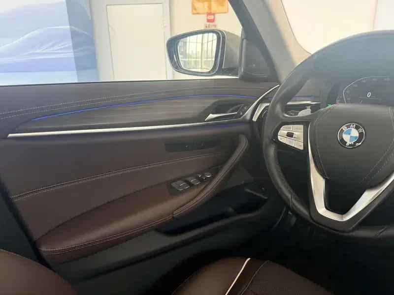 2021 BMW 5 Series 530Li Executive Luxury Package — миниатюра 31