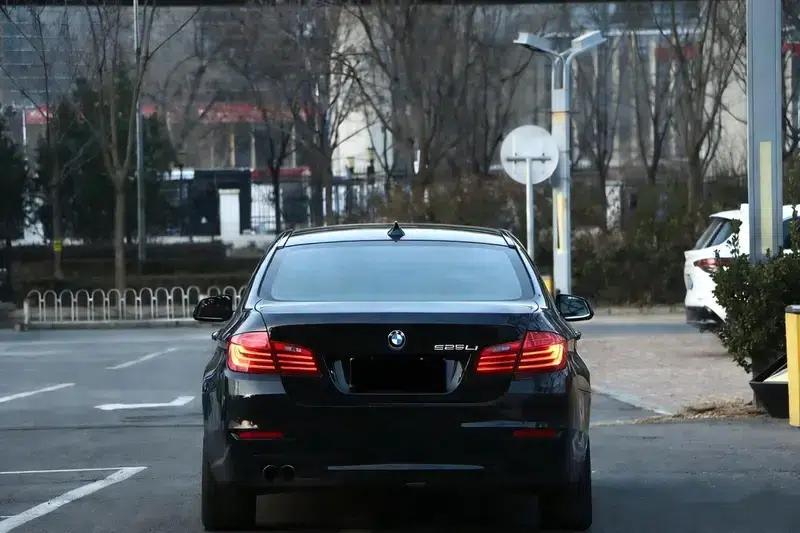 2014 BMW 5 Series 525Li Leading Edition — миниатюра 4