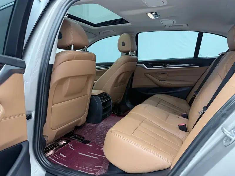 BMW 5 Series 2018 528Li Launch Special Edition — миниатюра 17