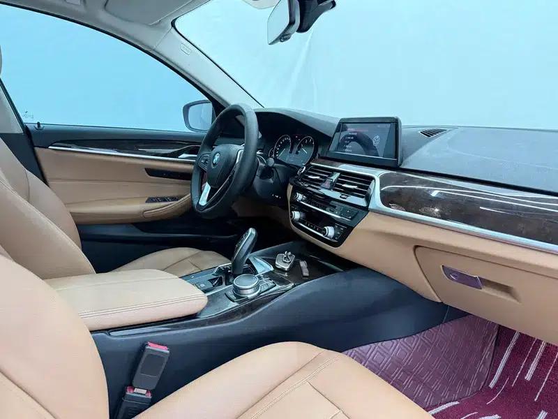 BMW 5 Series 2018 528Li Launch Special Edition — миниатюра 18