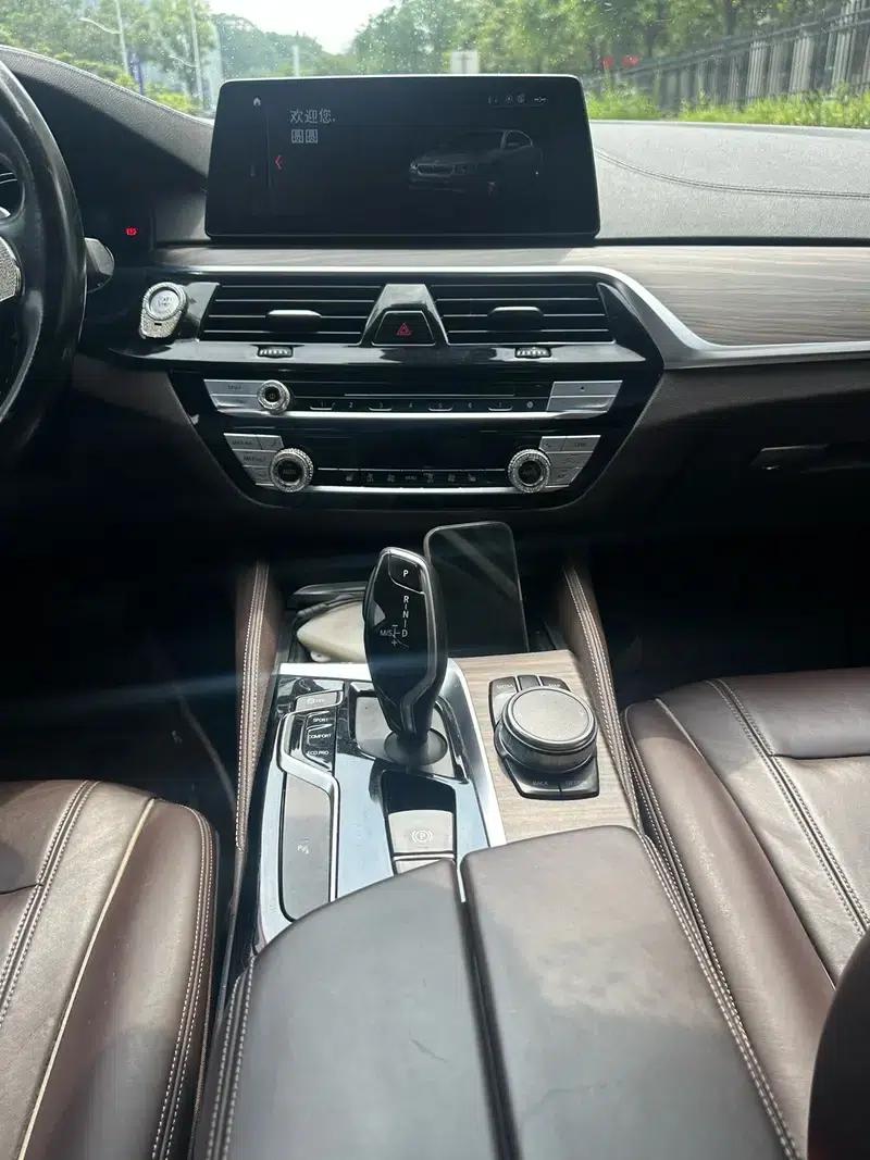 2018 BMW 5 Series Facelift 530Li Leading Luxury Package — миниатюра 11