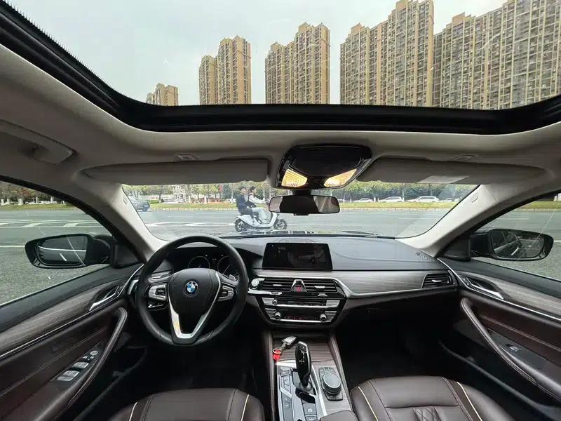 BMW 5 Series 2019 530Li Luxury Package — миниатюра 7