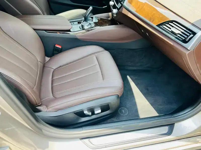 2020 BMW 5 Series 525Li Luxury Package — миниатюра 15