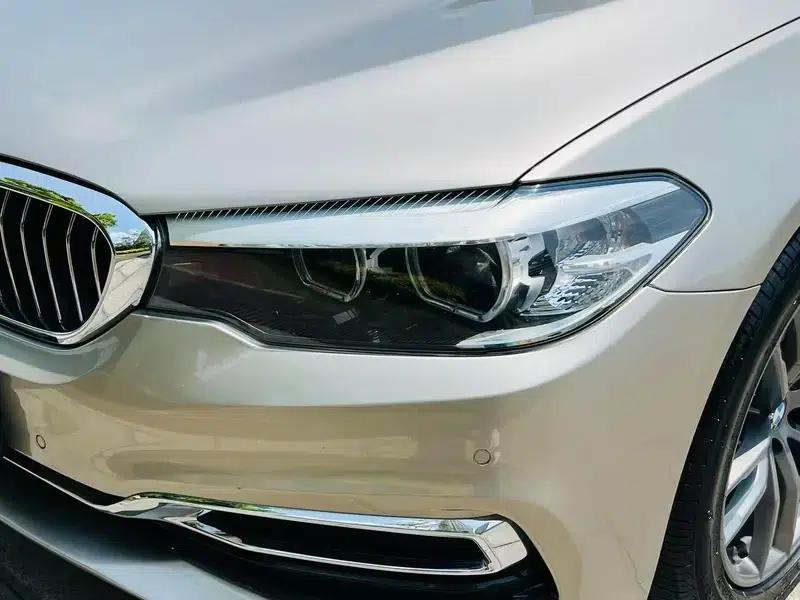 2020 BMW 5 Series 525Li Luxury Package — миниатюра 8