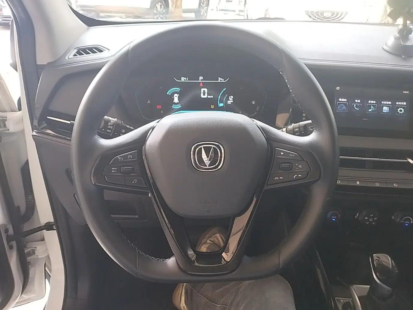 CHANGAN CS15 2021 1.5L Automatic Enjoyment Model — миниатюра 18