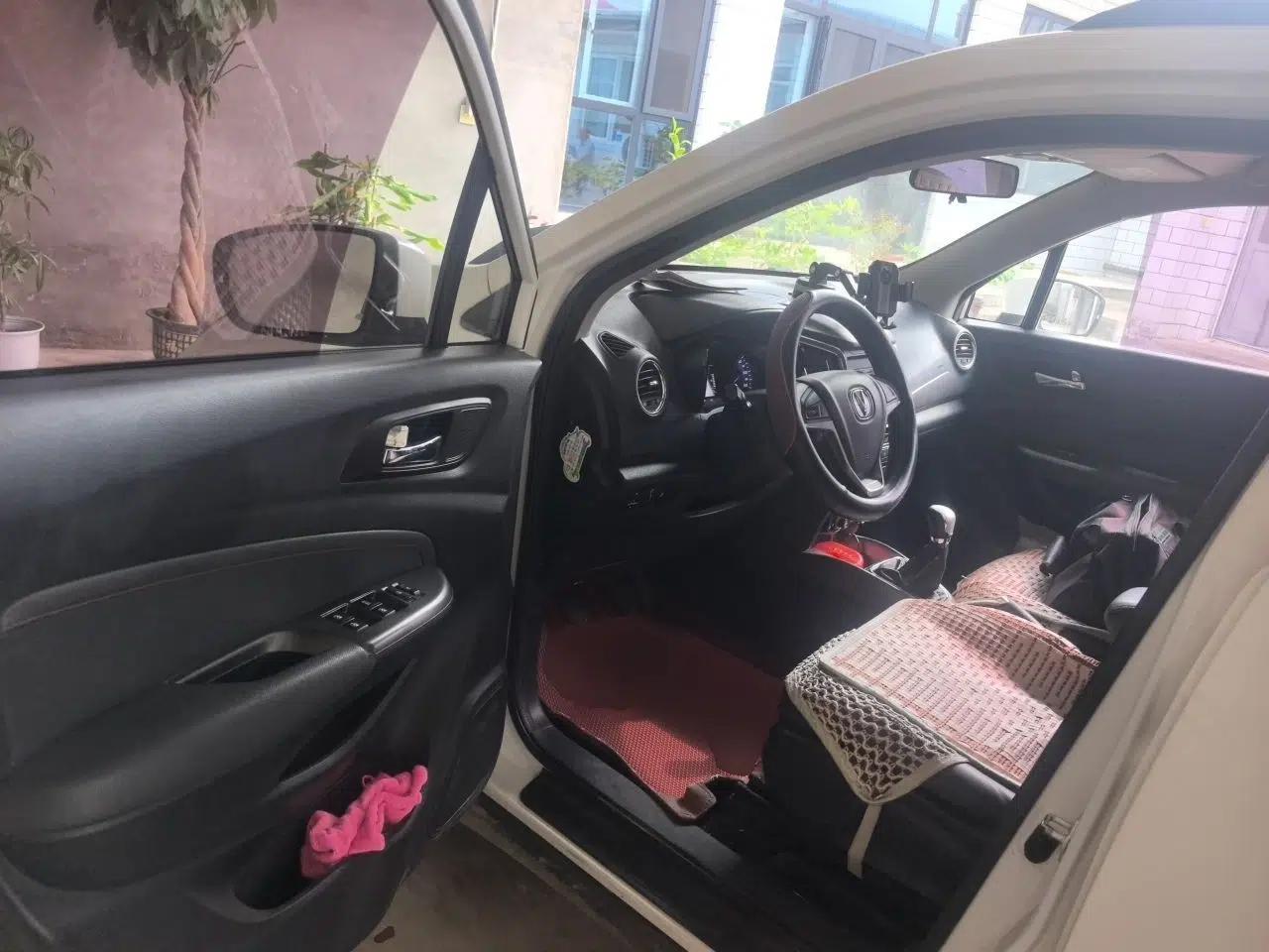 CHANGAN CS15 2016 1.5L Manual Fashion Edition — миниатюра 16