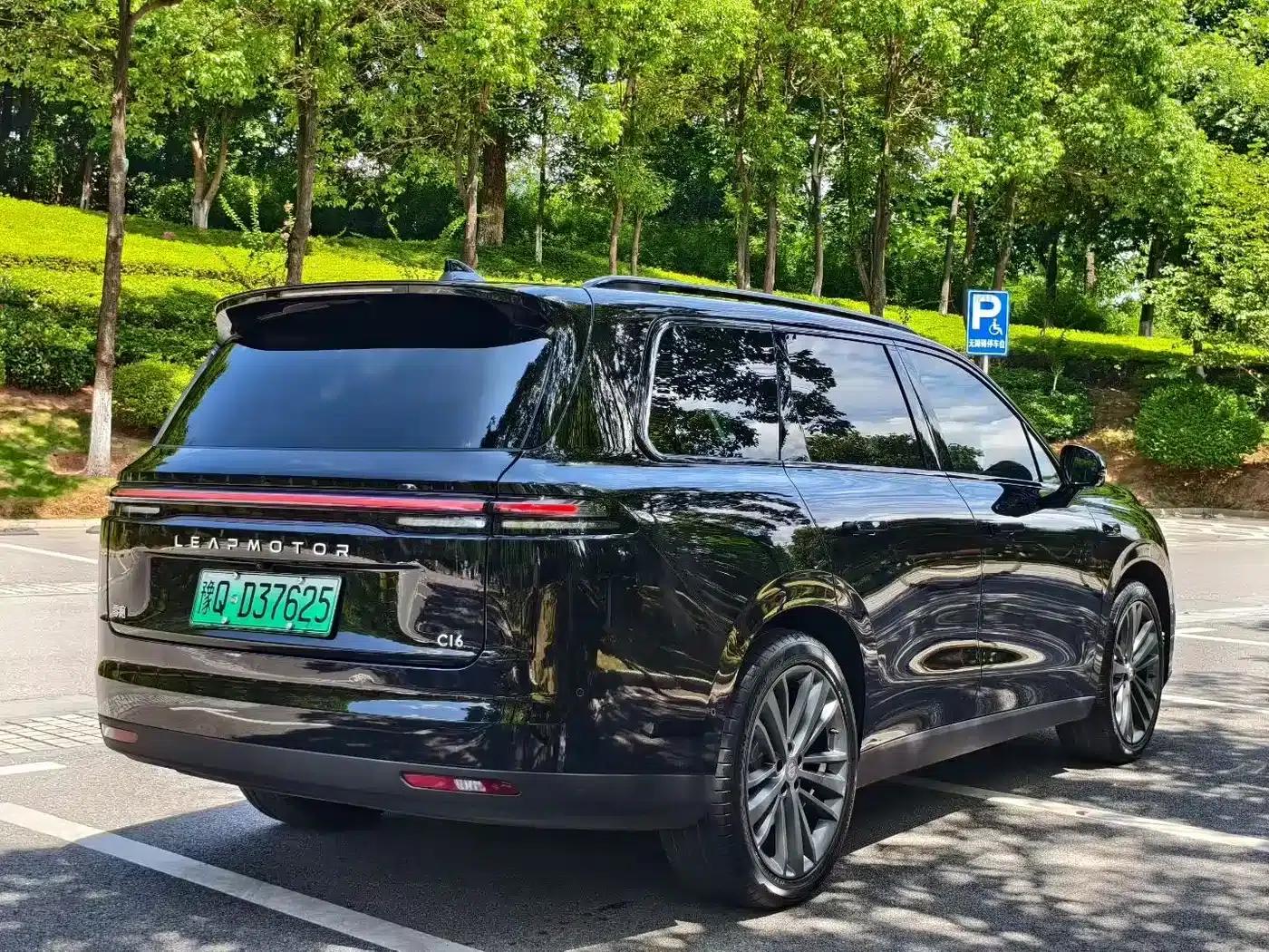 Leapmotor C16 2026 Pure Electric 630 LiDAR Smart Edition 6-Seater — миниатюра 9