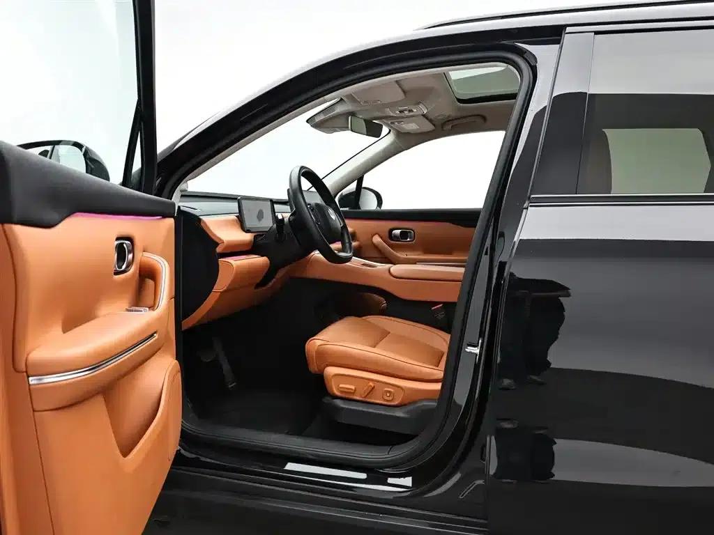 Leapmotor C16 2026 Extended Range, 280 LiDAR Smart Edition, 6-Seater — миниатюра 10