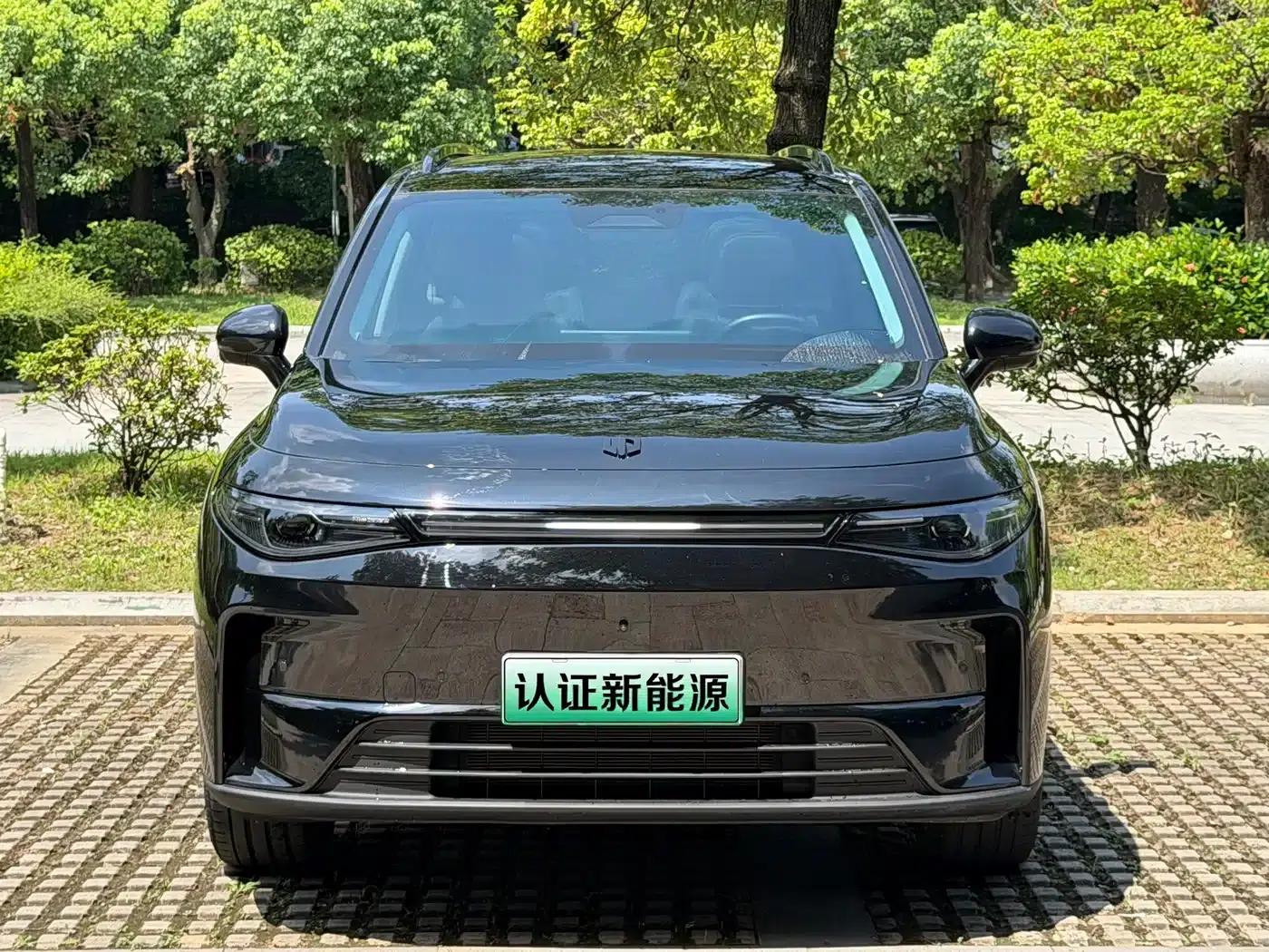 Leapmotor C16 2024 Range Extended 200 Premium Edition — миниатюра 2