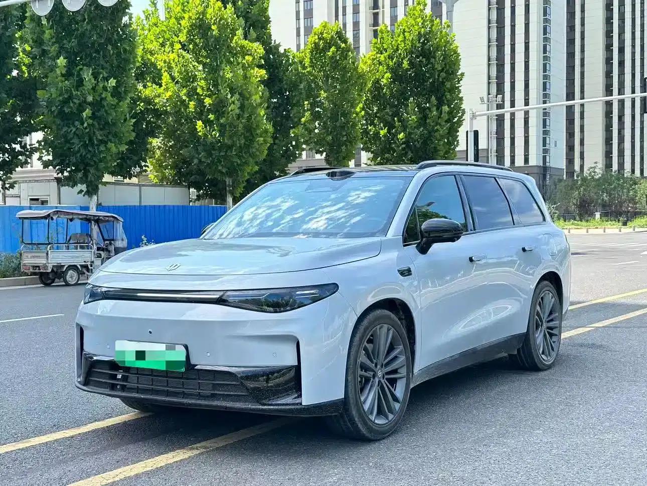 Leapmotor C16 2026 Extended Range, 280 LiDAR Smart Edition, 5-Seater — миниатюра 1