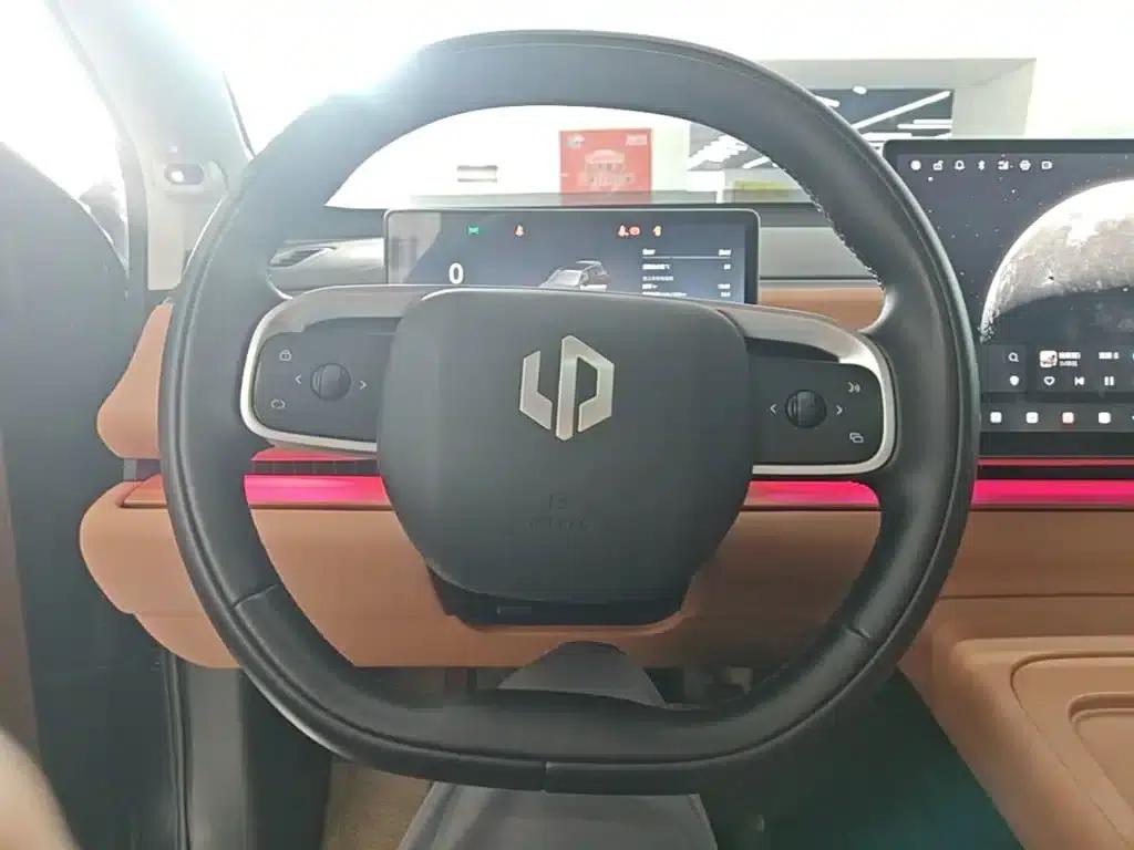 Leapmotor C16 2024 Range Extended 200 Premium Edition — миниатюра 11