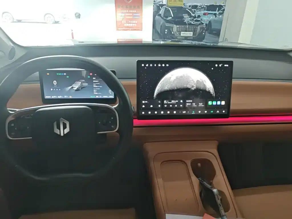 Leapmotor C16 2024 Range Extended 200 Premium Edition — миниатюра 14