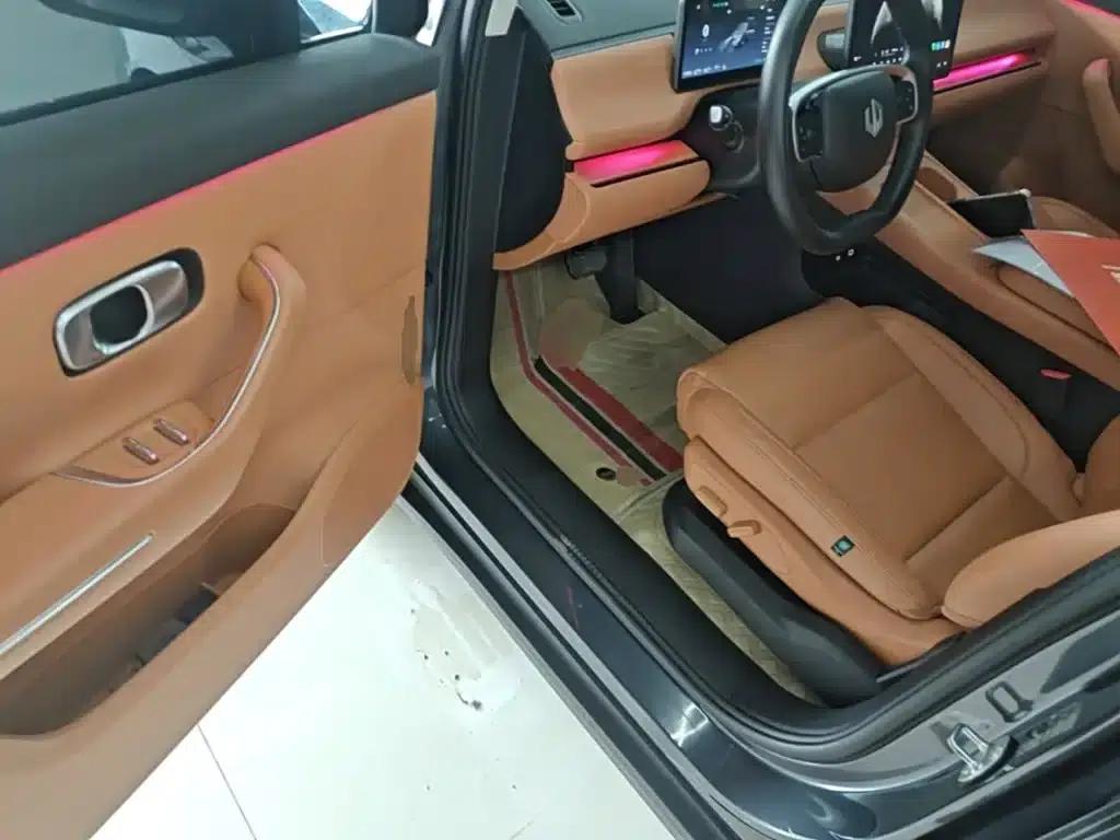 Leapmotor C16 2024 Range Extended 200 Premium Edition — миниатюра 16