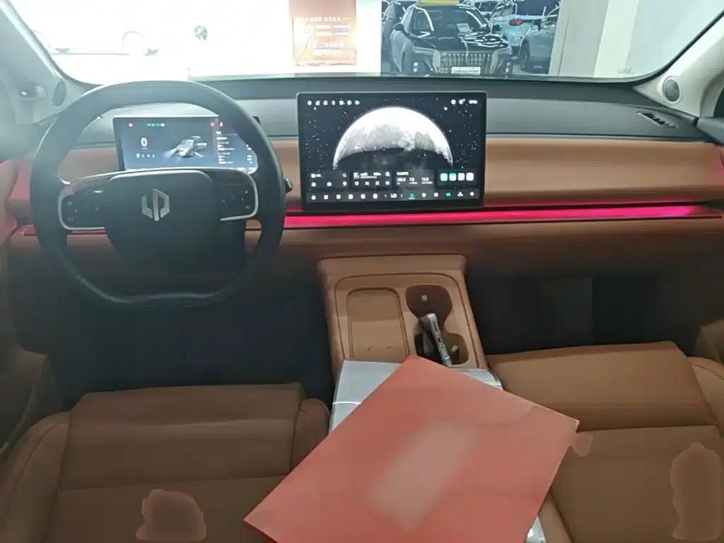 Leapmotor C16 2024 Range Extended 200 Premium Edition — миниатюра 10