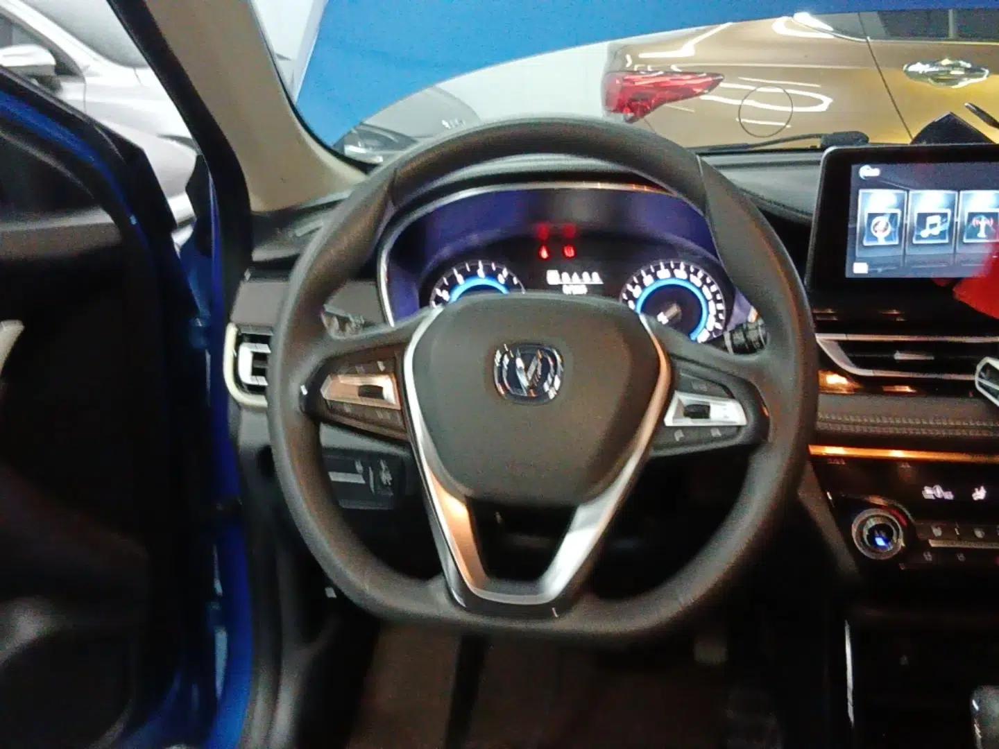 CHANGAN Eado DT 2018 1.6L Automatic Smart Enjoyment Model — миниатюра 13