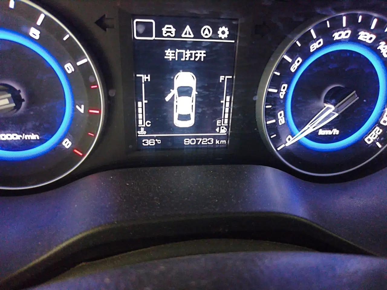 CHANGAN Eado DT 2018 1.6L Manual Luxury Model — миниатюра 12