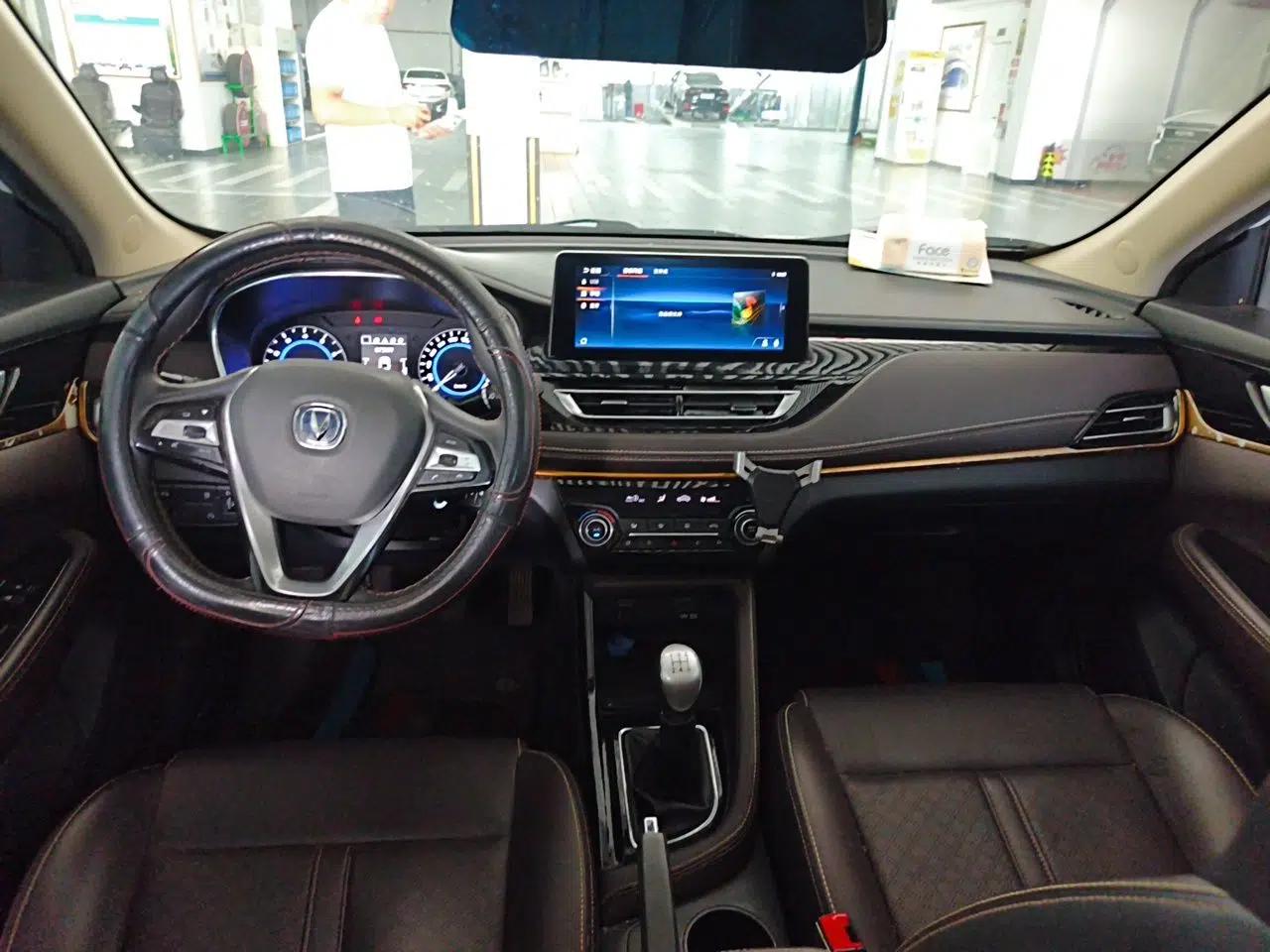 CHANGAN Eado DT 2018 1.6L Manual Luxury Model — миниатюра 9