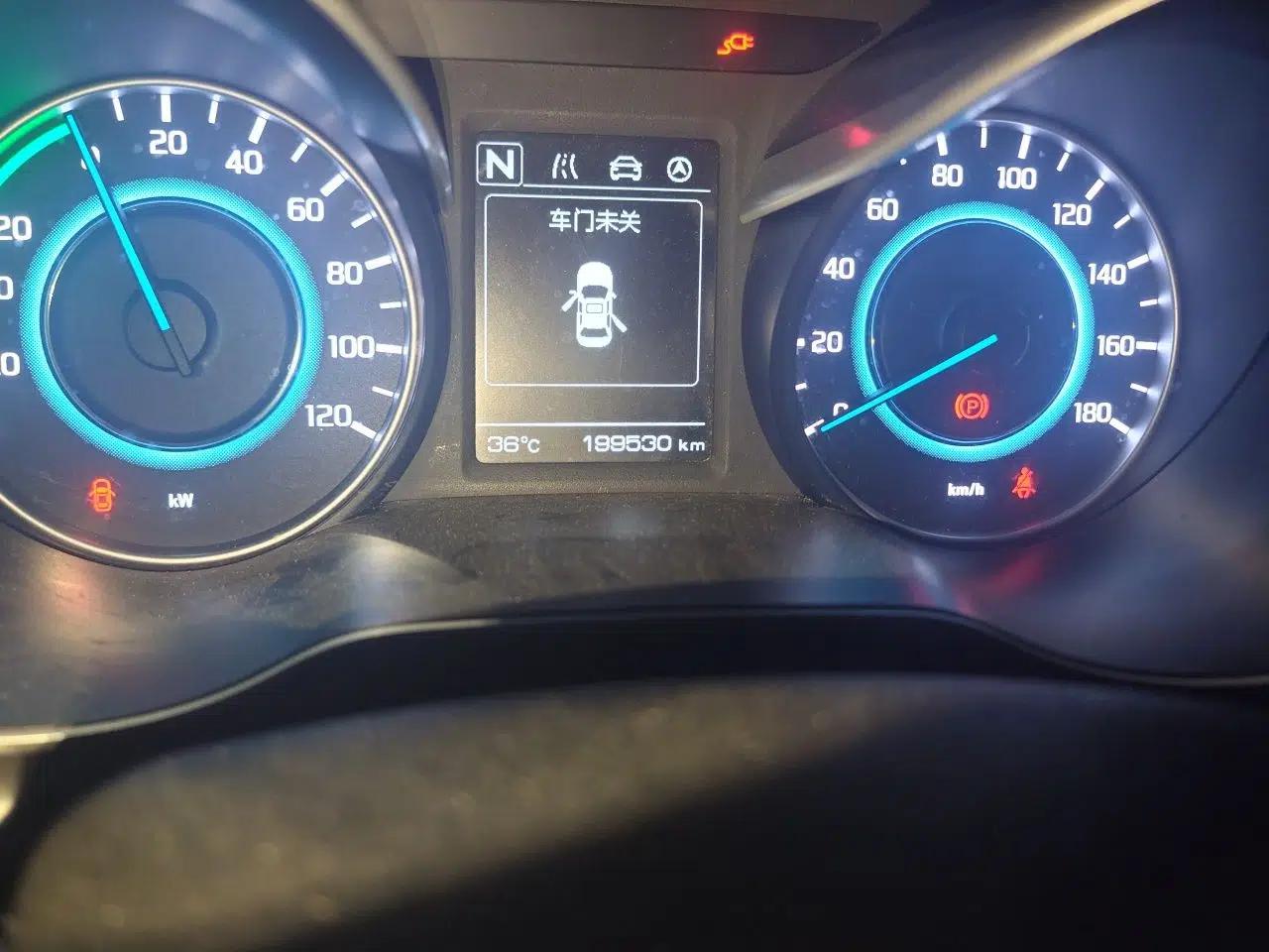 CHANGAN Eado New Energy 2019 EV460 Smart Edition — миниатюра 12