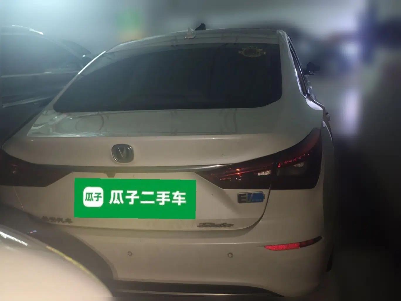 CHANGAN Eado New Energy 2019 EV460 Smart Edition — миниатюра 5