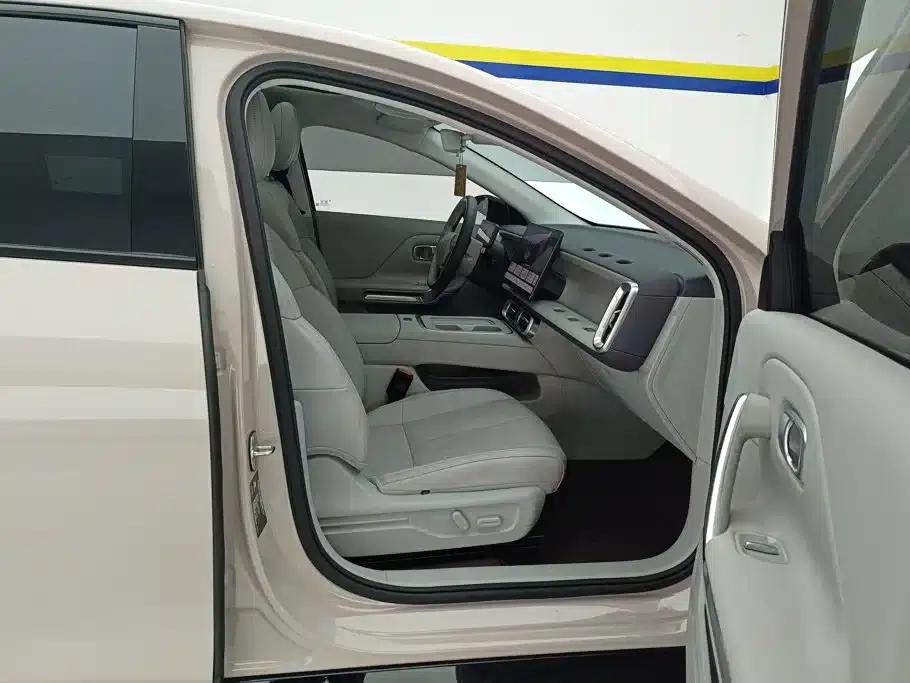 Leapmotor B01 2025 Model 430 Comfort Edition — миниатюра 8