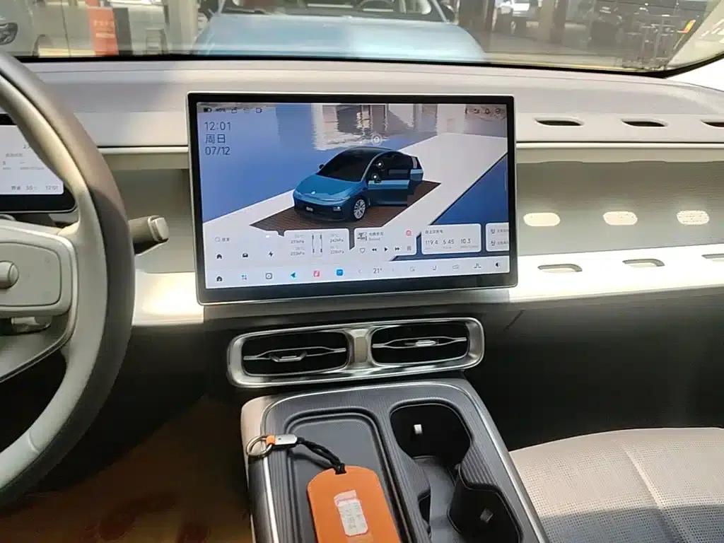 Leapmotor B01 2025 Model 550 LiDAR Edition — миниатюра 13