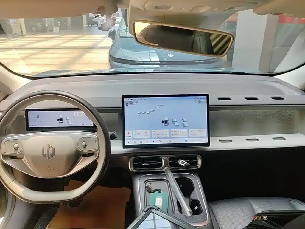Leapmotor B01 2025 Model 550 LiDAR Edition — миниатюра 10