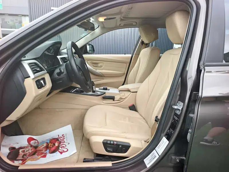 2014 BMW 3 Series 320i Fashion Edition — миниатюра 15