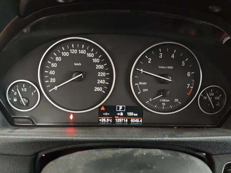 2017 BMW 3 Series 320Li Fashion Edition — миниатюра 7