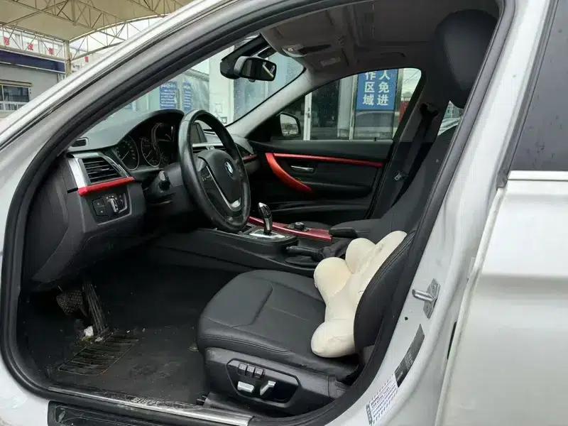 2017 BMW 3 Series 320Li Fashion Edition — миниатюра 8