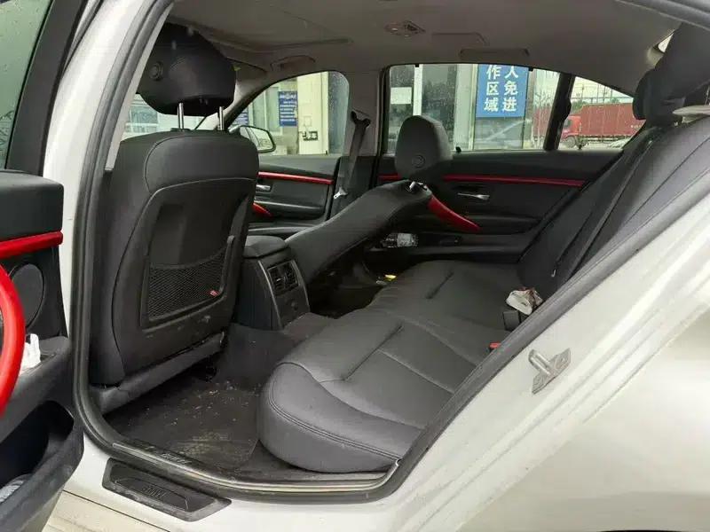 2017 BMW 3 Series 320Li Fashion Edition — миниатюра 9