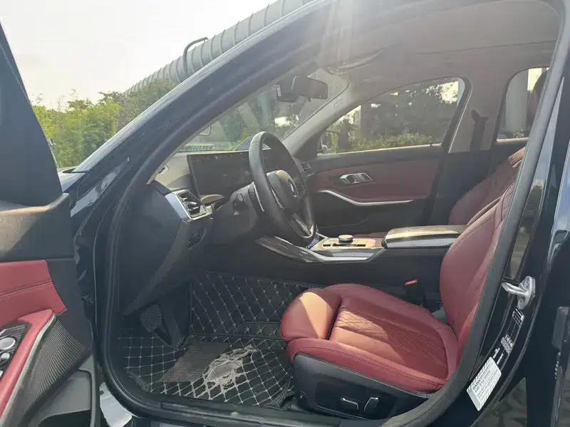 2024 BMW 3 Series 2.0T Automatic Front-Wheel Drive 5-Seater Factory Custom Edition — миниатюра 13