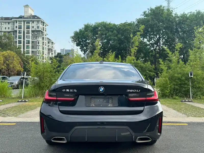 2024 BMW 3 Series 2.0T Automatic Front-Wheel Drive 5-Seater Factory Custom Edition — миниатюра 5