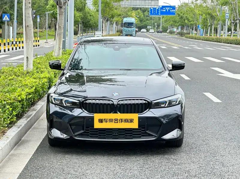2023 BMW 3 Series 330i M Sport Shadow Edition — миниатюра 2