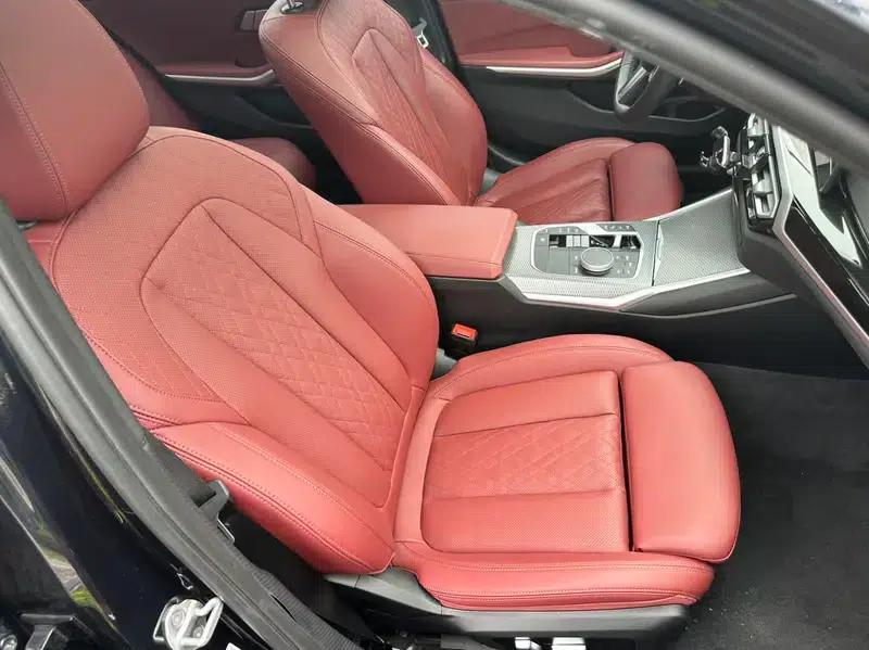 2023 BMW 3 Series 330i M Sport Shadow Edition — миниатюра 15