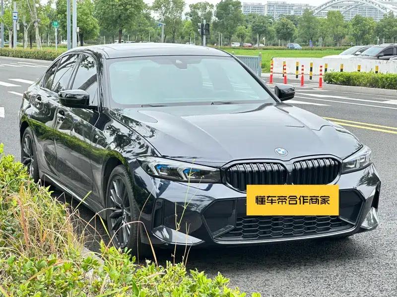 2023 BMW 3 Series 330i M Sport Shadow Edition — миниатюра 3