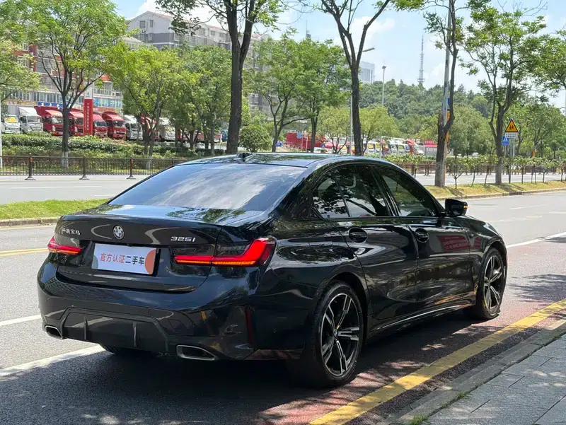 2023 BMW 3 Series 325i M Sport Package — миниатюра 6