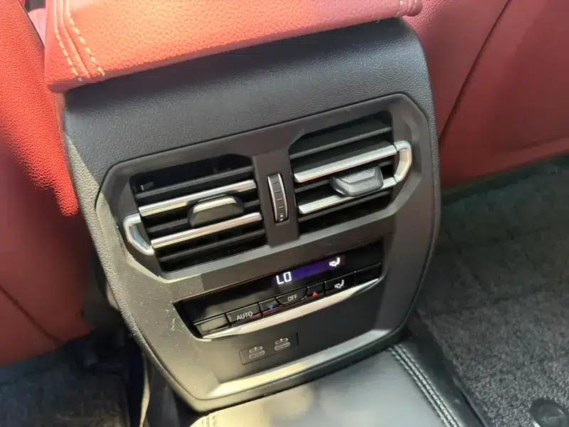 2023 BMW 3 Series 325i M Sport Package — миниатюра 7