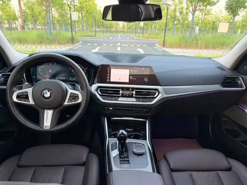 2022 BMW 3 Series 325i M Sport Shadow Edition — миниатюра 8