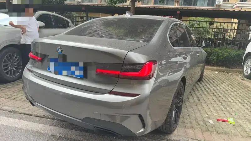2022 BMW 3 Series 320Li M Sport Package — миниатюра 4