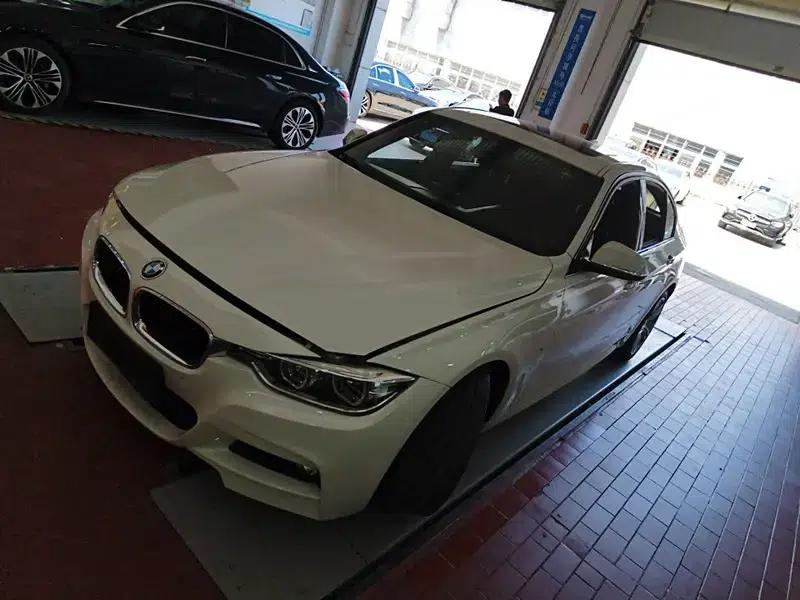 2017 BMW 3 Series 320i M Sport — миниатюра 1