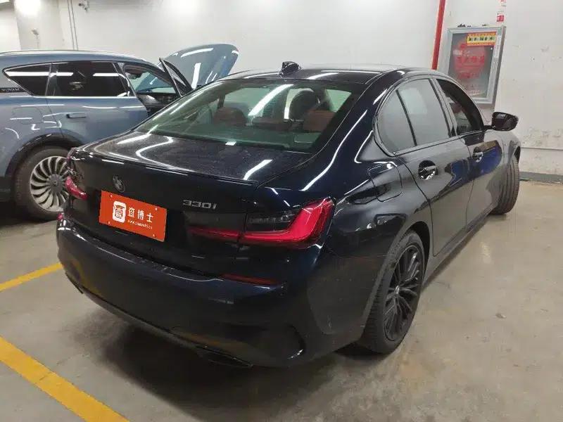 2021 BMW 3 Series 330i M Sport Shadow Edition — миниатюра 3