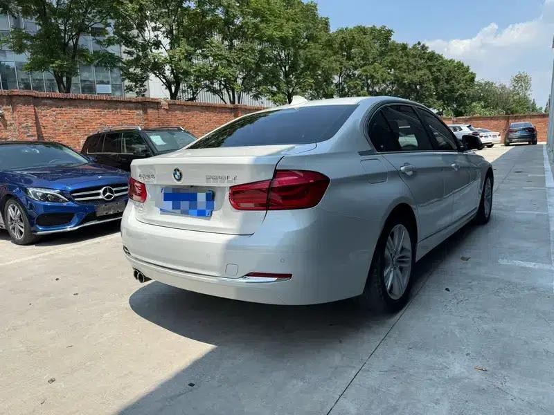 2017 BMW 3 Series 320Li Fashion Edition — миниатюра 4