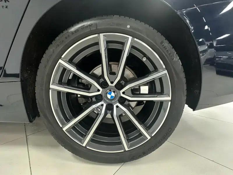 2023 BMW 3 Series 320Li M Sport Package — миниатюра 8