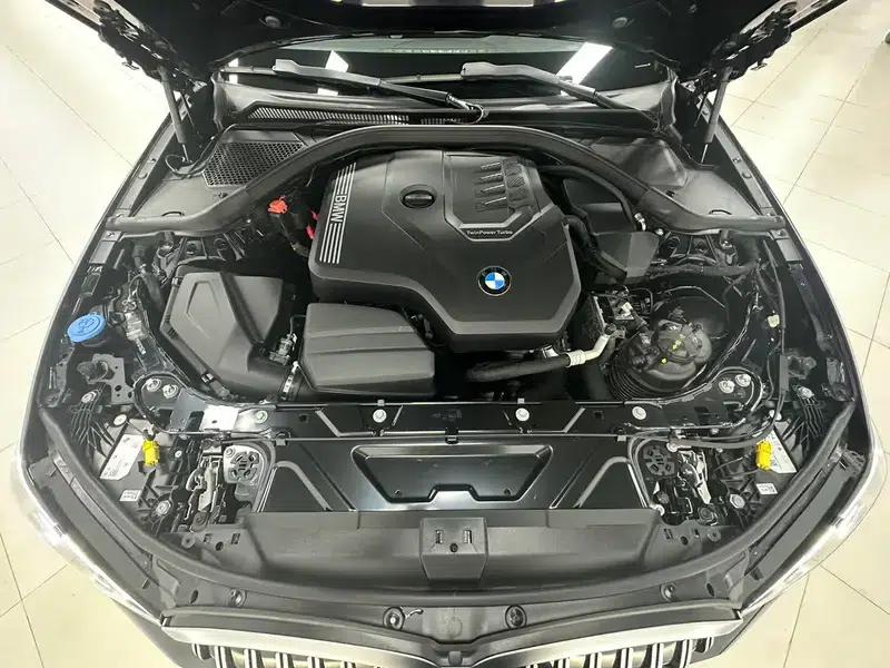 2023 BMW 3 Series 320Li M Sport Package — миниатюра 9