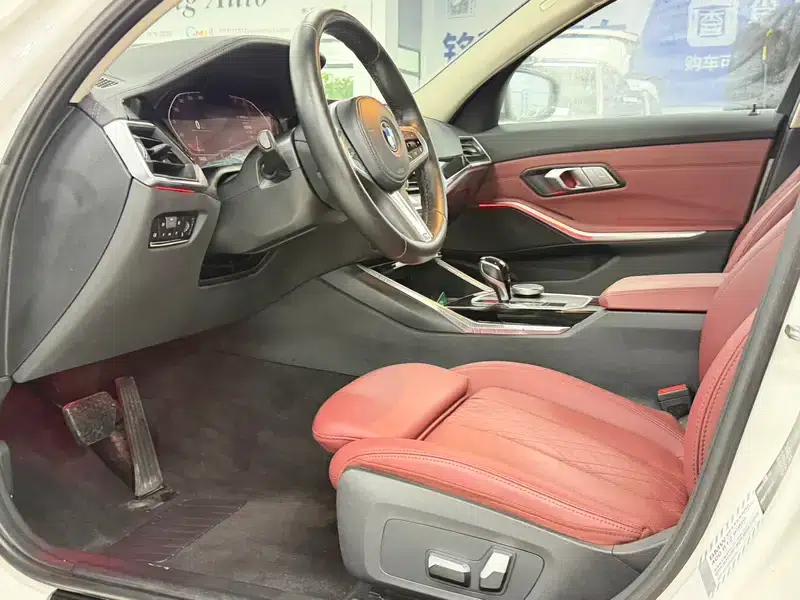 2022 BMW 3 Series 320Li M Sport Package — миниатюра 16