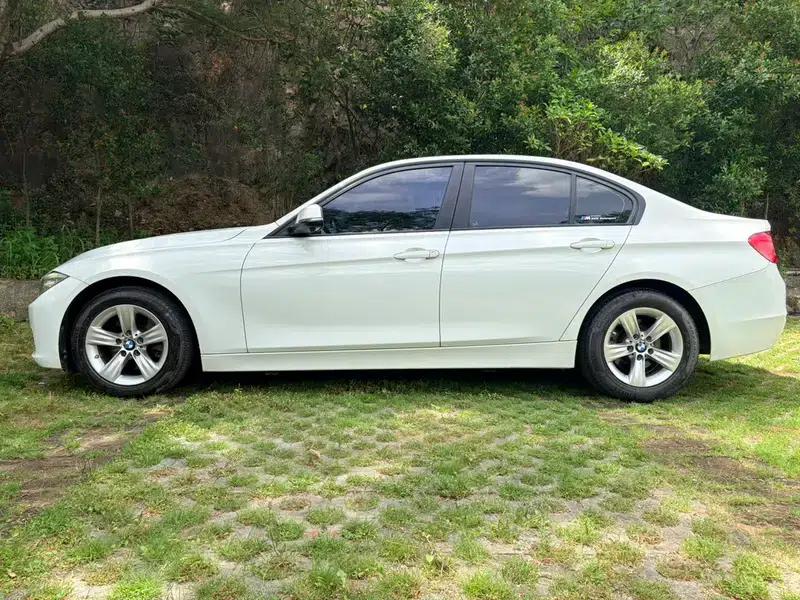 2013 BMW 3 Series 320i Progressive — миниатюра 4